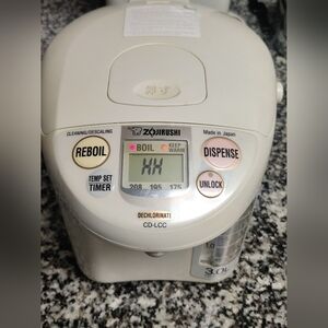 Zojirushi CD-LCC30 Electric Hot Water Boiler & Warmer – 3.0L Capacity
